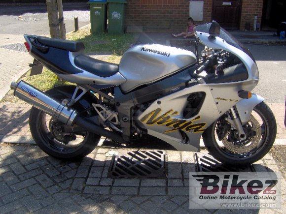 zx7r99zilveral2.jpg