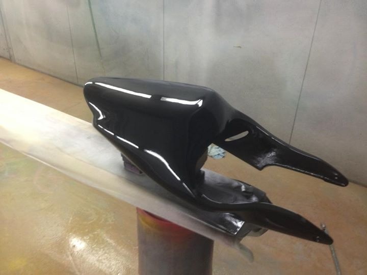 Fresh black for ducktail and belly pan