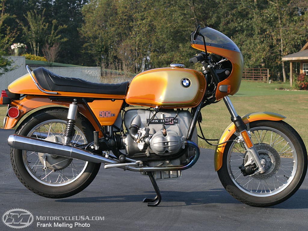 BMW-R90S---portrait-1.jpg