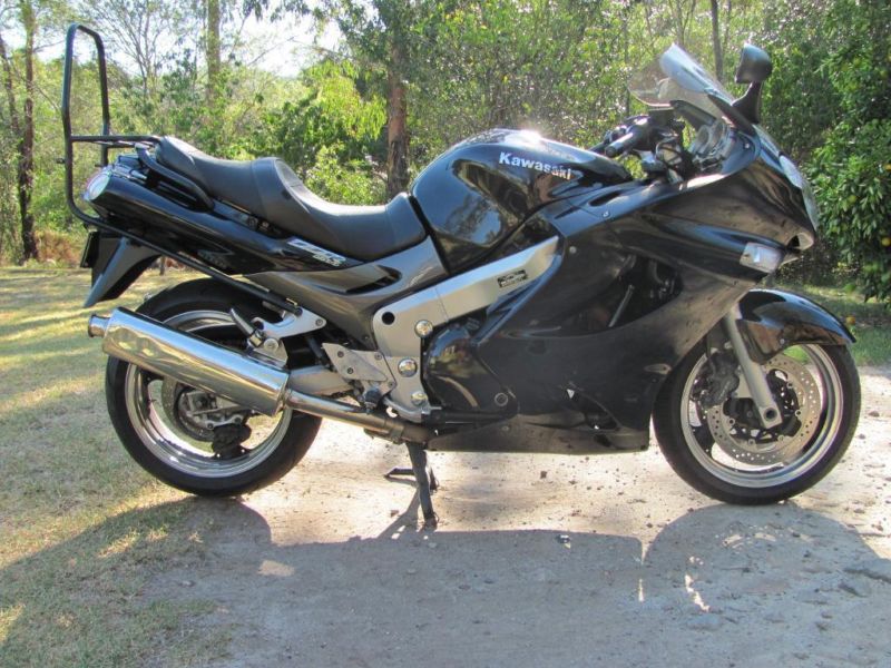 ZZR 1200 b.jpg