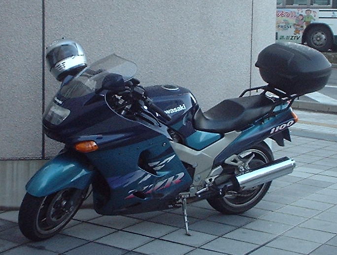 zzr1100d2.jpg