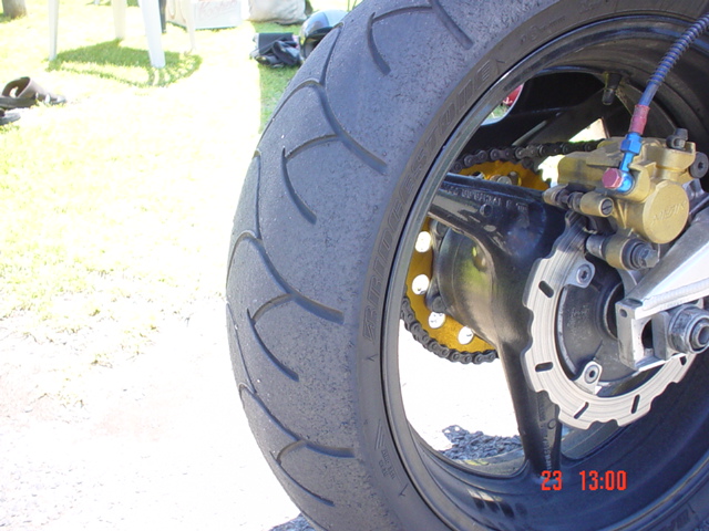 nekas rear....