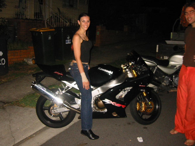bike01smaller.jpg